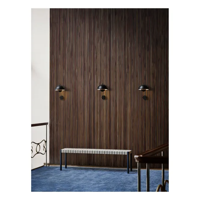 Flowerpot VP8 Wall Light | Black