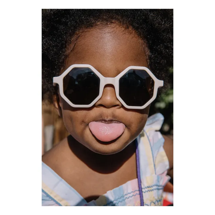 YEYE X Mini Kyomo Sonnenbrille und Clutch | Weiß- Produktbild Nr. 1