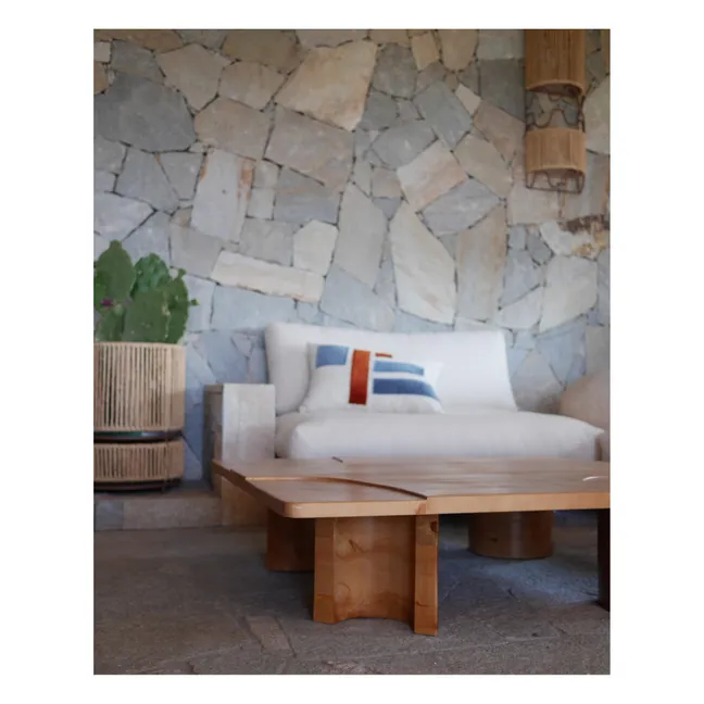 Vanda Square Coffee Table | Honey