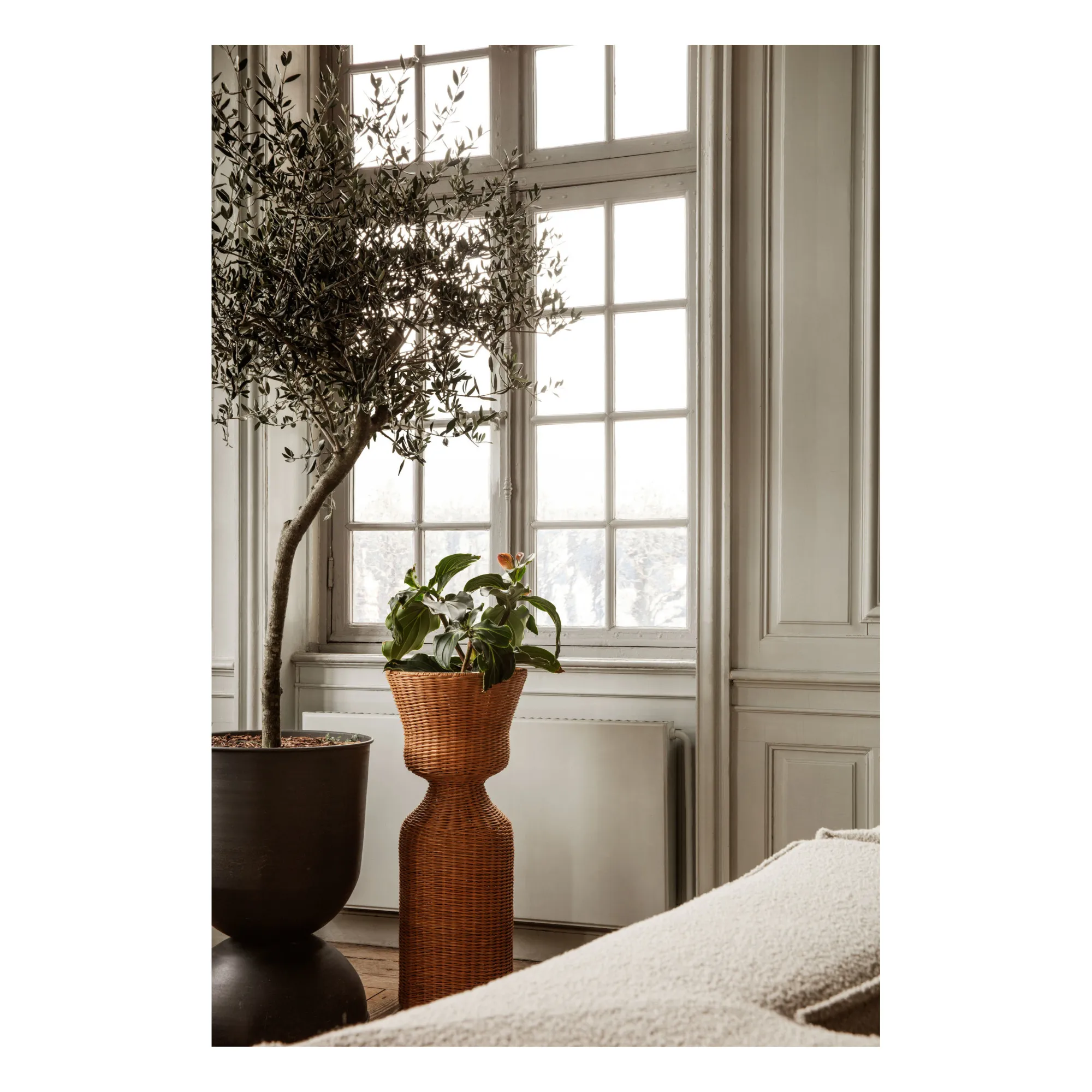 Agnes Rattan Plant Stand- Product image n°2