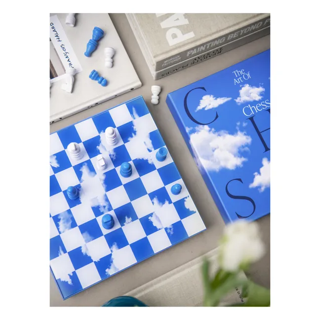 Juego de ajedrez con nubes