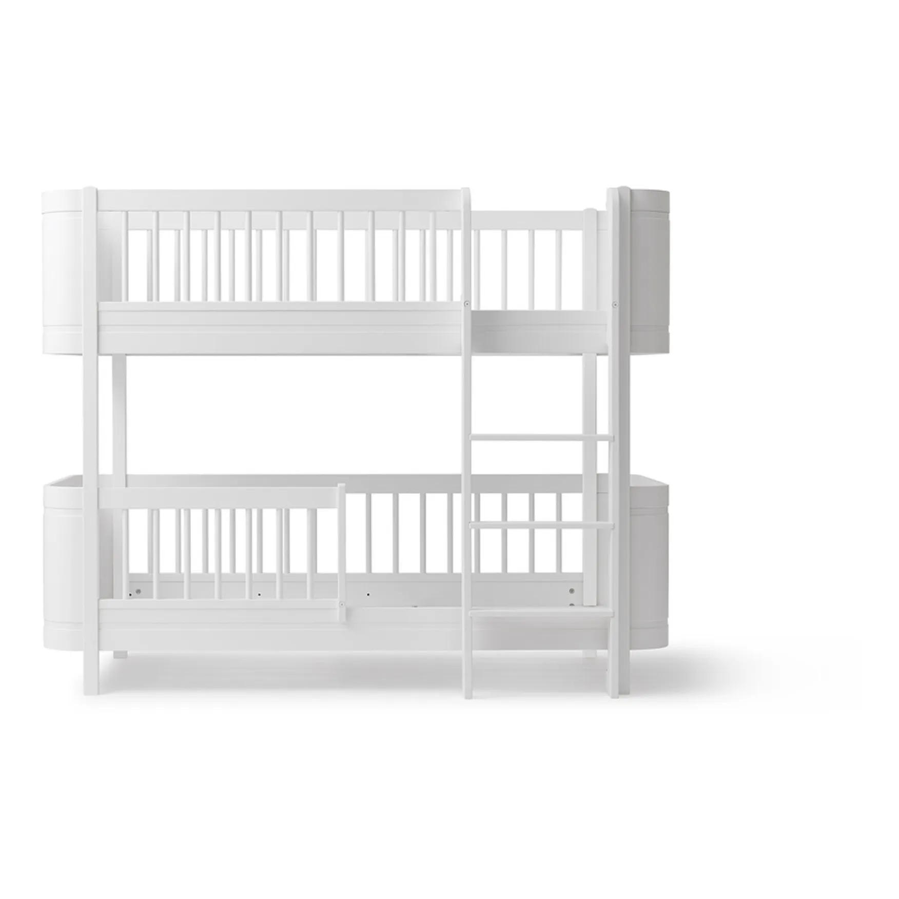 Oliver Furniture White Mini+ Low Bunk Bed