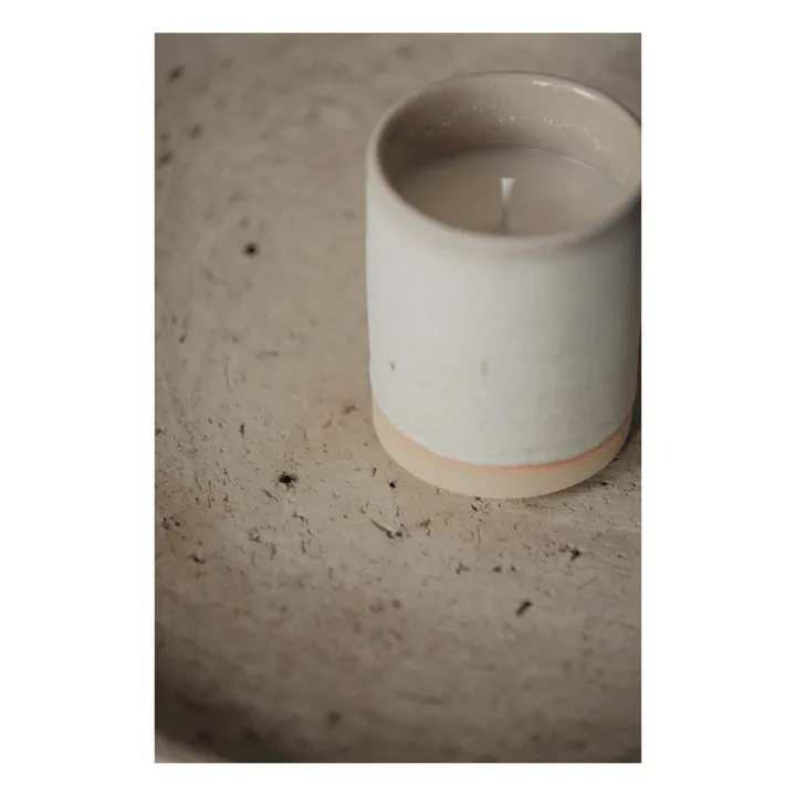 Kerze La Poudrée Kindheitserinnerung - 240 g | Mattrosa- Produktbild Nr. 1