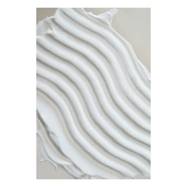 Feuchtigkeitsspendendes Tagesfluid - 50 ml