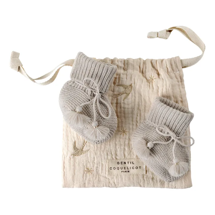 Chaussons en tricot et pochon brodé | Gris perle- Image produit n°0