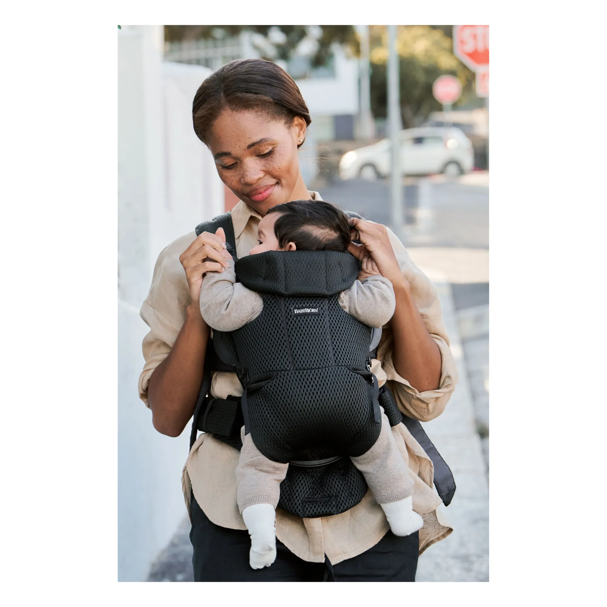 BabyBjörn - Porte-bébé Move en mesh (BabyBjörn) - Image 1