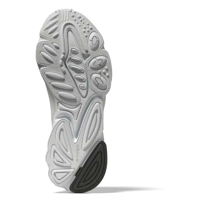 Oztral Sneakers | White