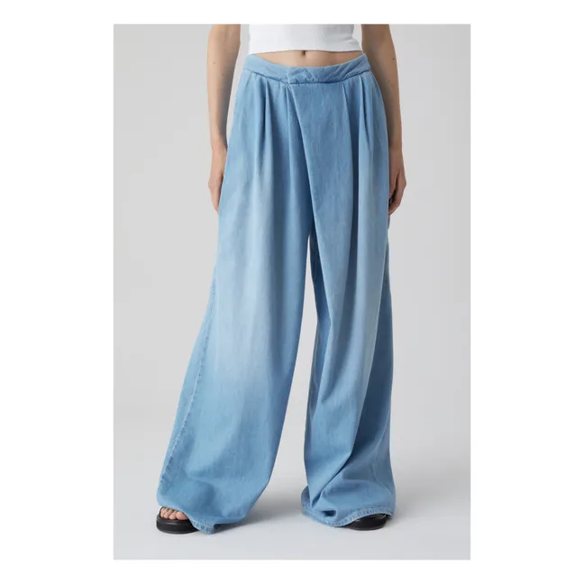 Jean Zola | Light Blue