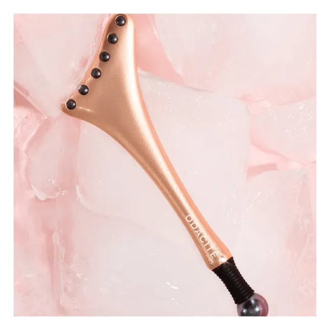 Strumento Cryo-Tech per il raffreddamento del viso