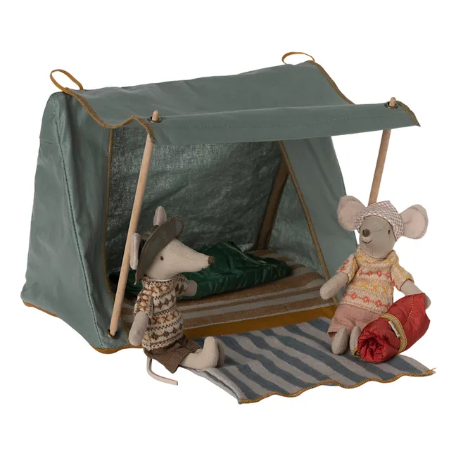 Camper's tent