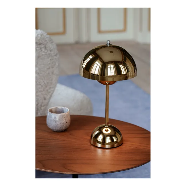 VP9 Flowerpot Portable Table Lamp, Vernon Panton | Brass