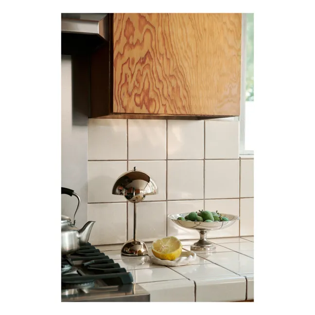 Lampada da tavolo portatile Flowerpot VP9, Verner Panton | Ottone