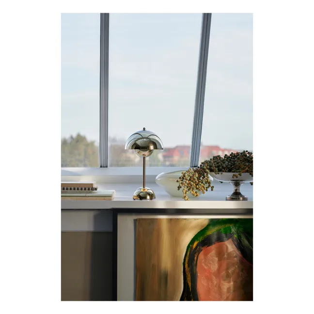 Lámpara de sobremesa Flowerpot VP9, Verner Panton | Cromo