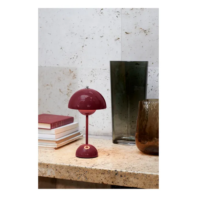 Lampada da tavolo portatile Flowerpot VP9, Verner Panton | Prugna