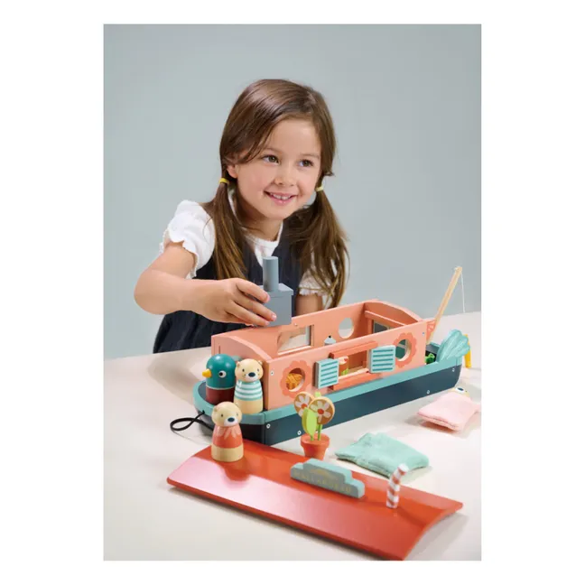 Casa flotante de una familia de nutrias