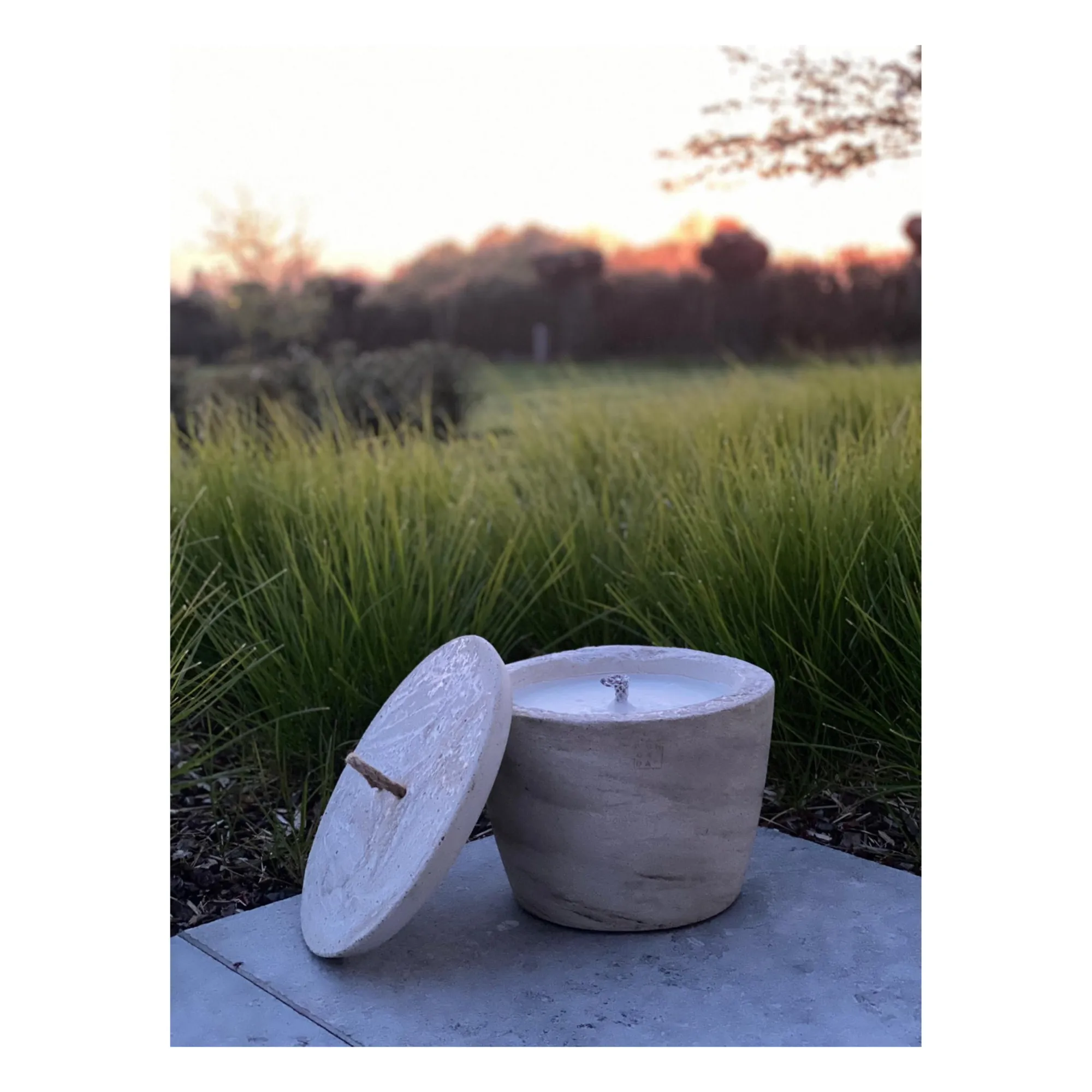 Outdoor candle with neutral scent lid | Blanc/Écru- Product image n°5