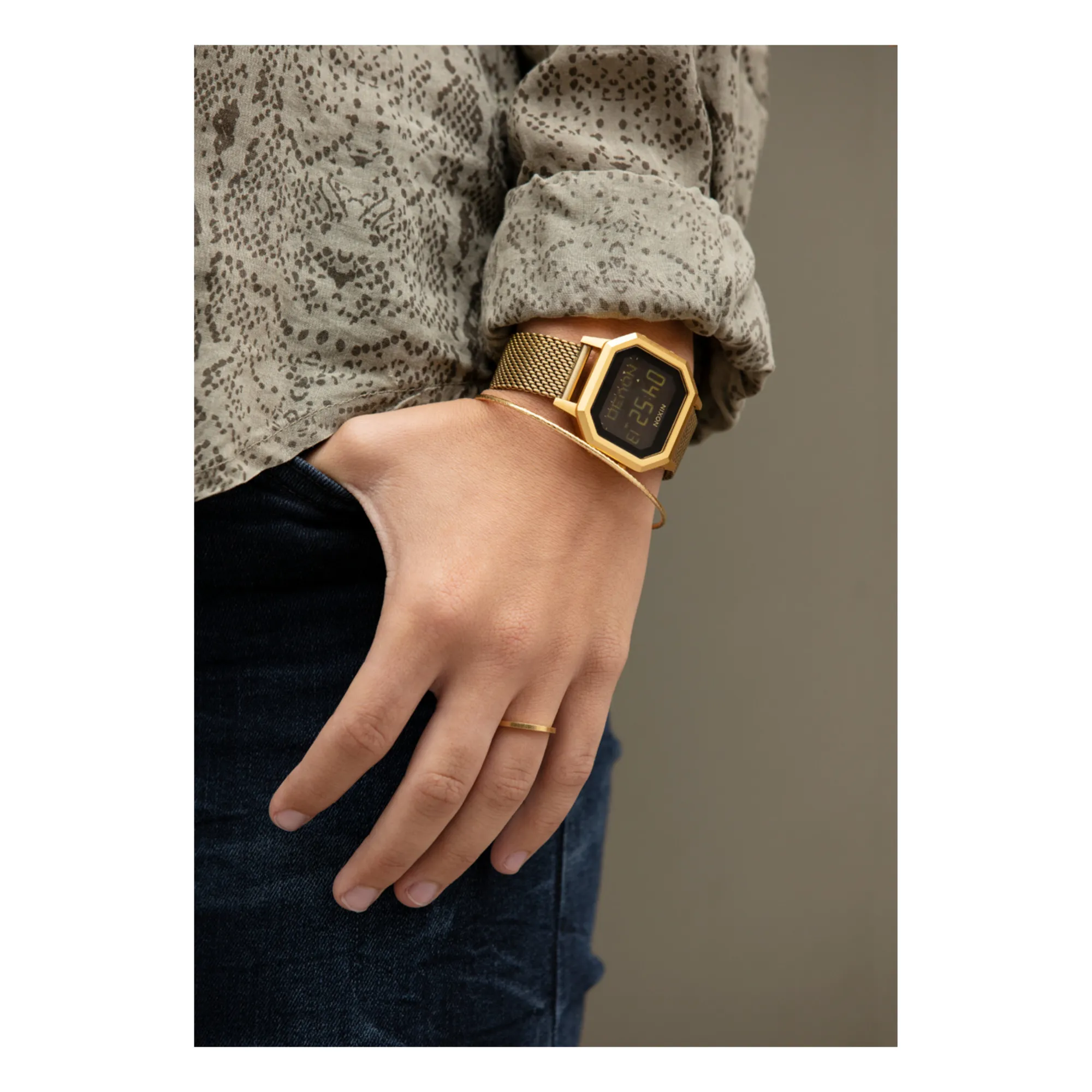 Nixon Siren Milanese Watch Gold Smallable