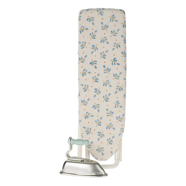 Mini ironing board and iron