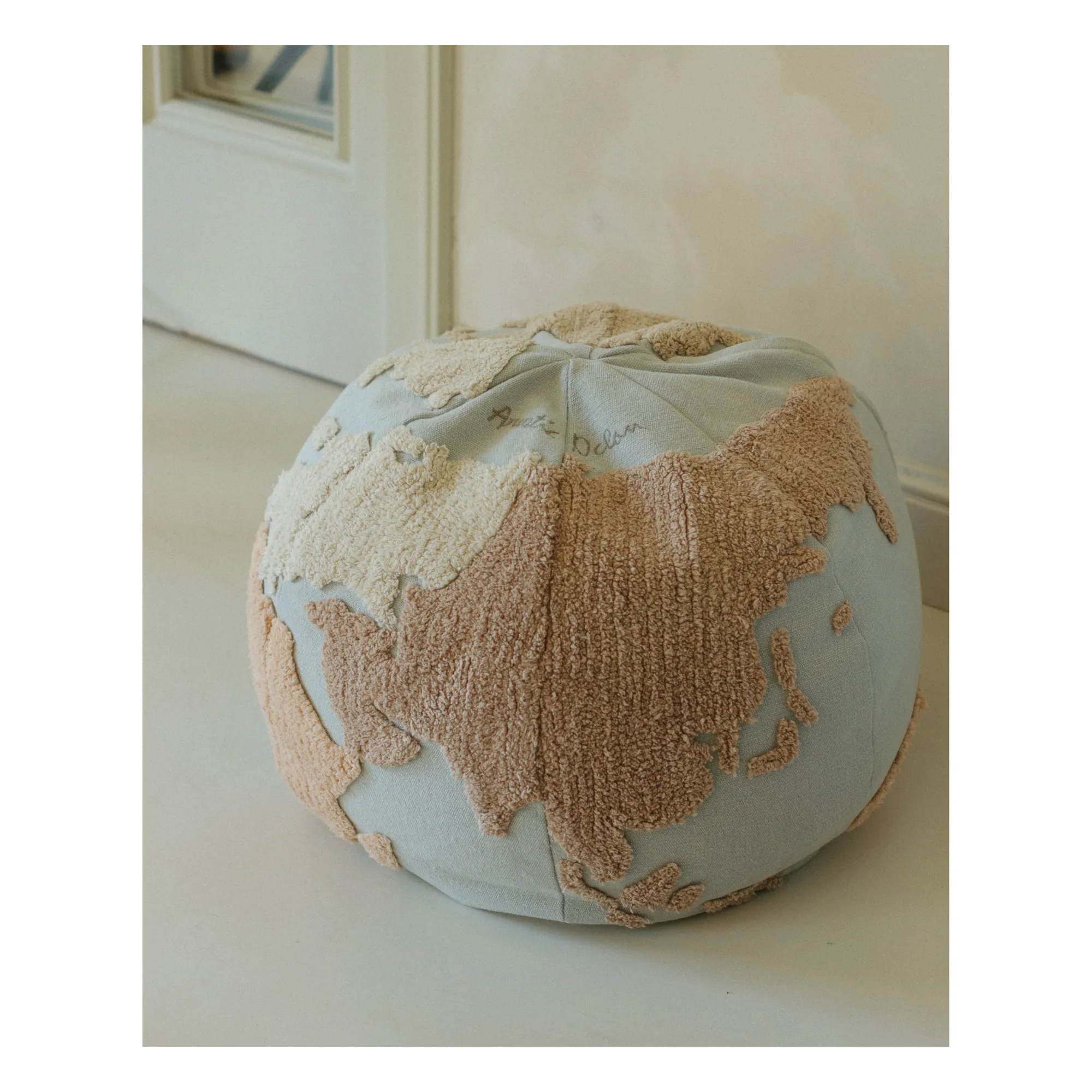 Pouf World Map | Light blue- Product image n°3