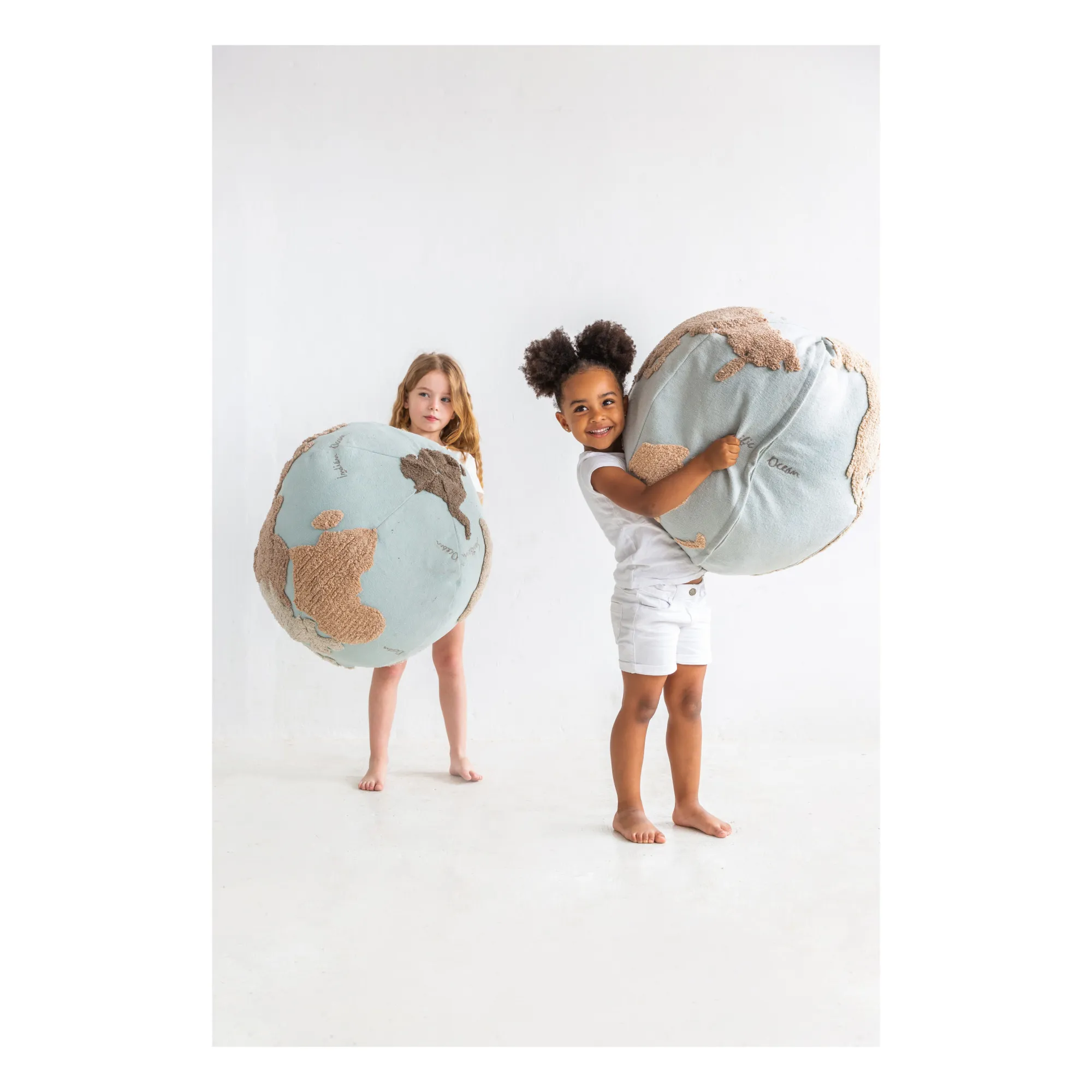 Pouf World Map | Light blue- Product image n°6
