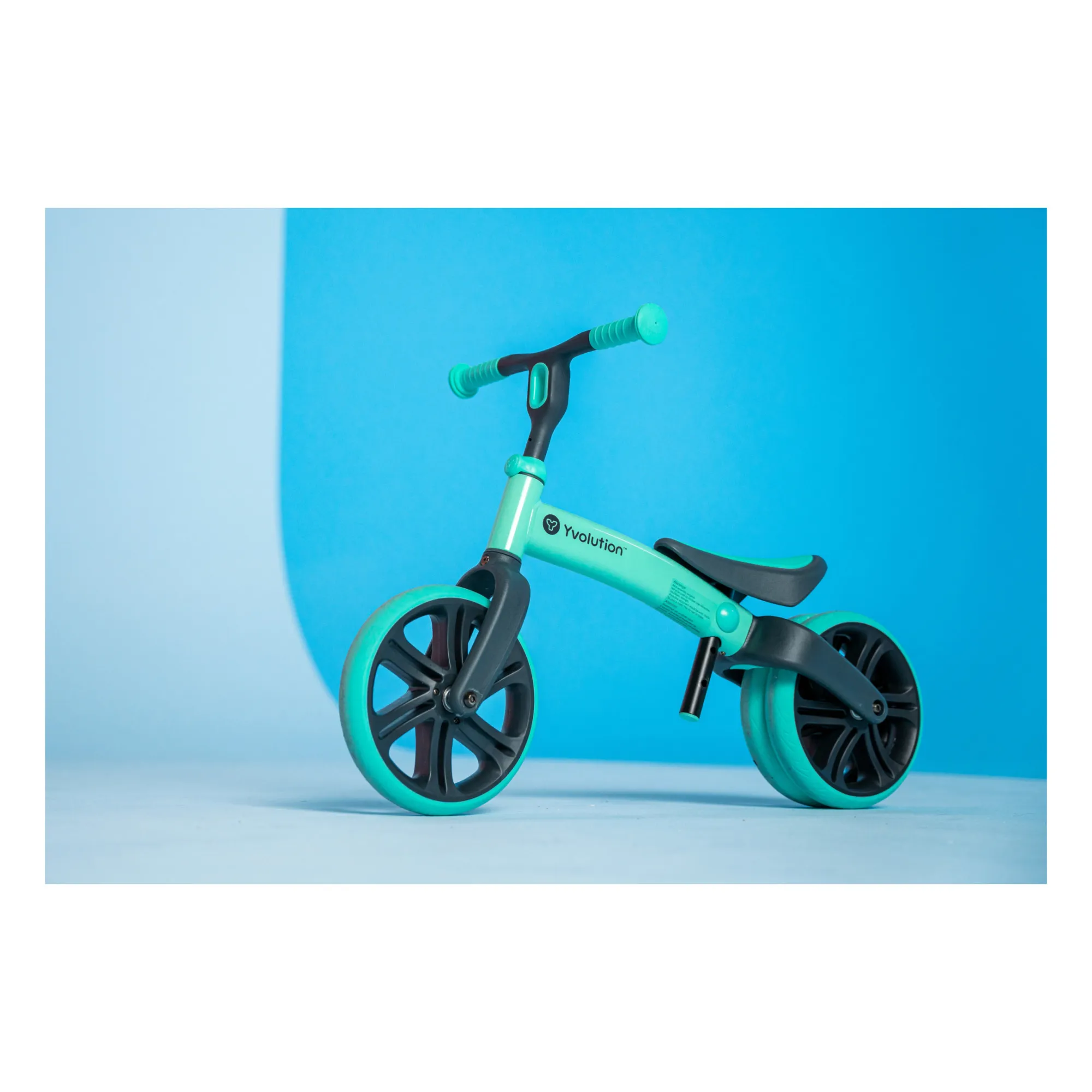 Yvolution Porteur Draisienne Y Velo Junior Vélo Sans Pédale | 3 Roues Enfant 18 Mois A 4 Ans Vert Yvolution Porteur Draisienne Y Velo Junior Vélo Sans Pédale | 3 Roues Enfant 18 Mois A 4 Ans Vert