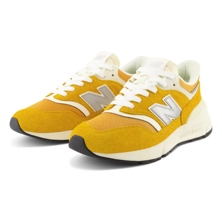 997R Sneakers Yellow
