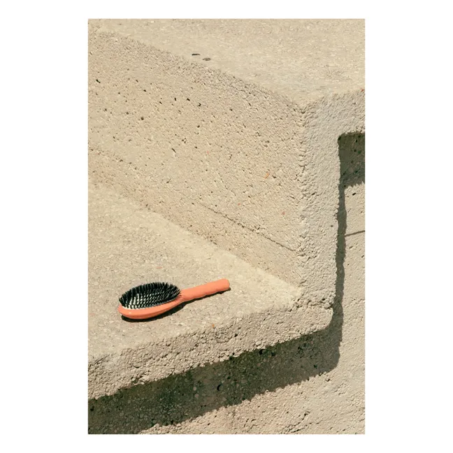 The Essential N°02 Hairbrush - Care & Detangling | Coral