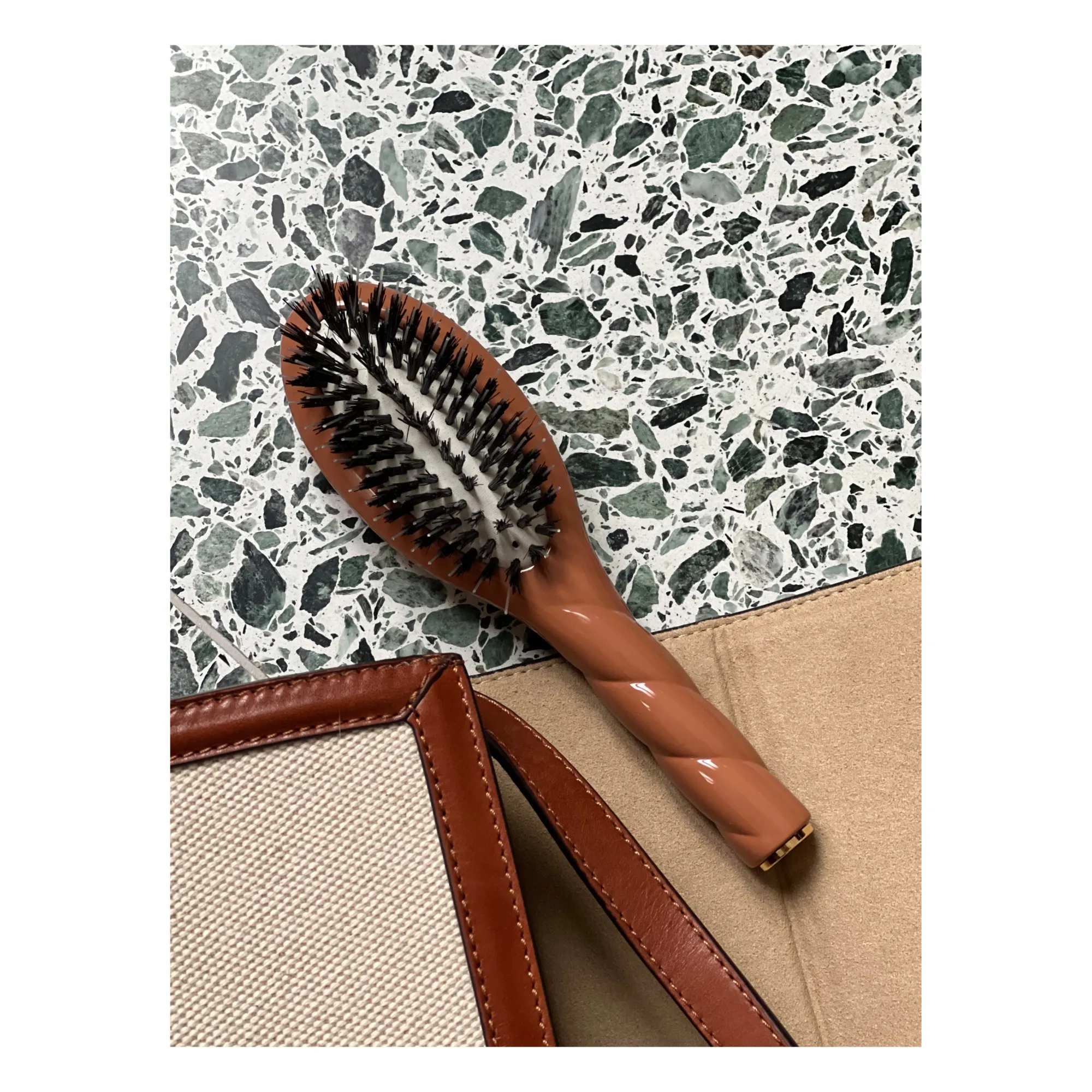 La Petite Brosse L'Indispensable N°02 - Soin & Démêlage | Hopi Terracotta- Image produit n°2
