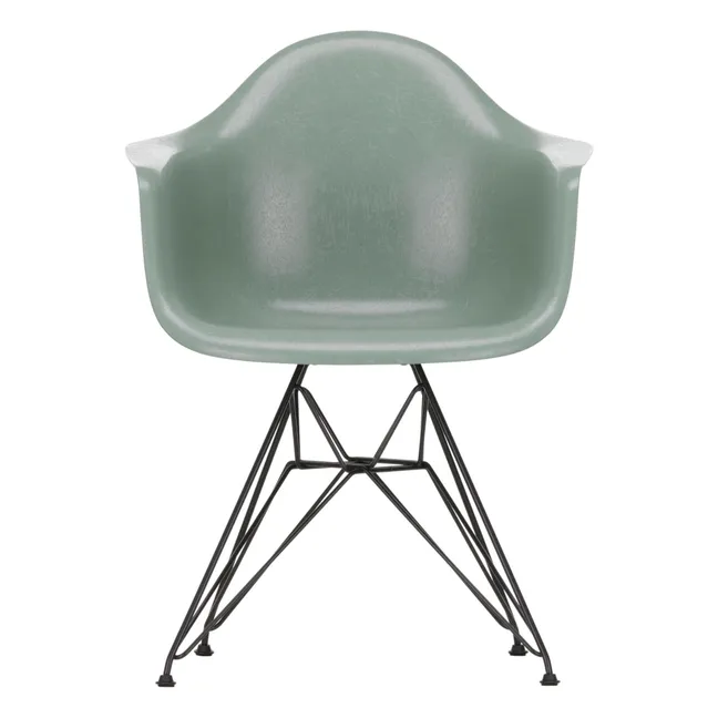 Dar Fiberglass armchair, black base - Charles & Ray Eames | Eames Seam Foam Green