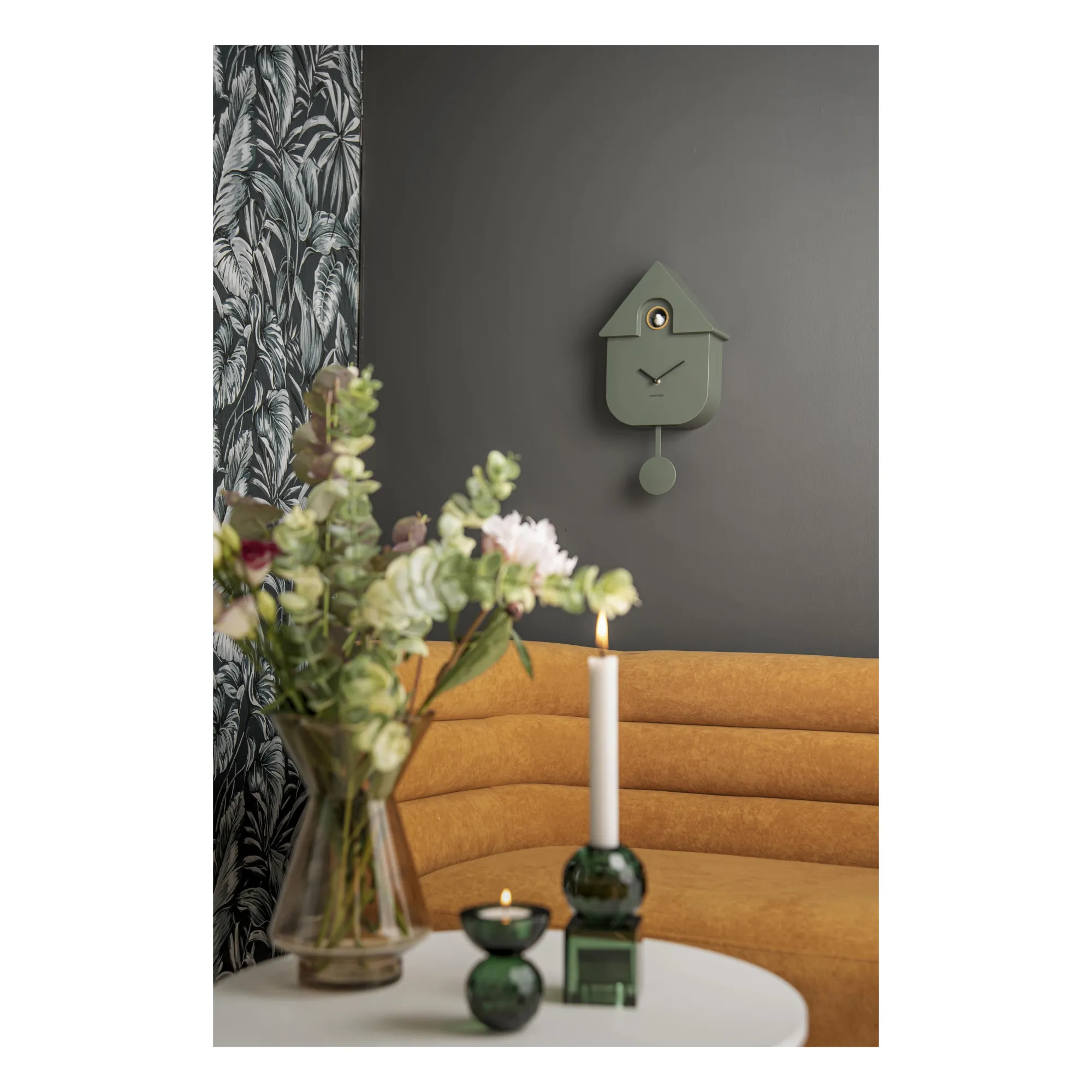 Horloge à pendule Modern Cuckoo | Vert foncé- Image produit n°1