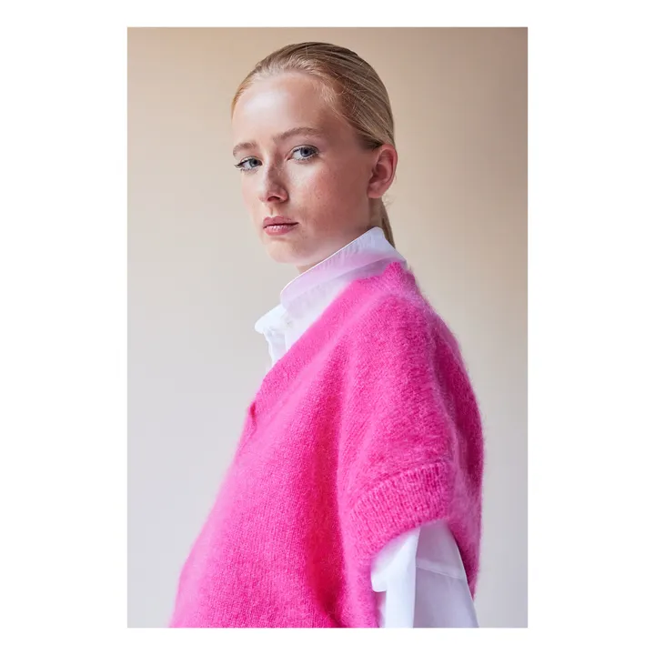 Fuchsia Sleeveless Sweater Fuchsia Sleeveless Sweater