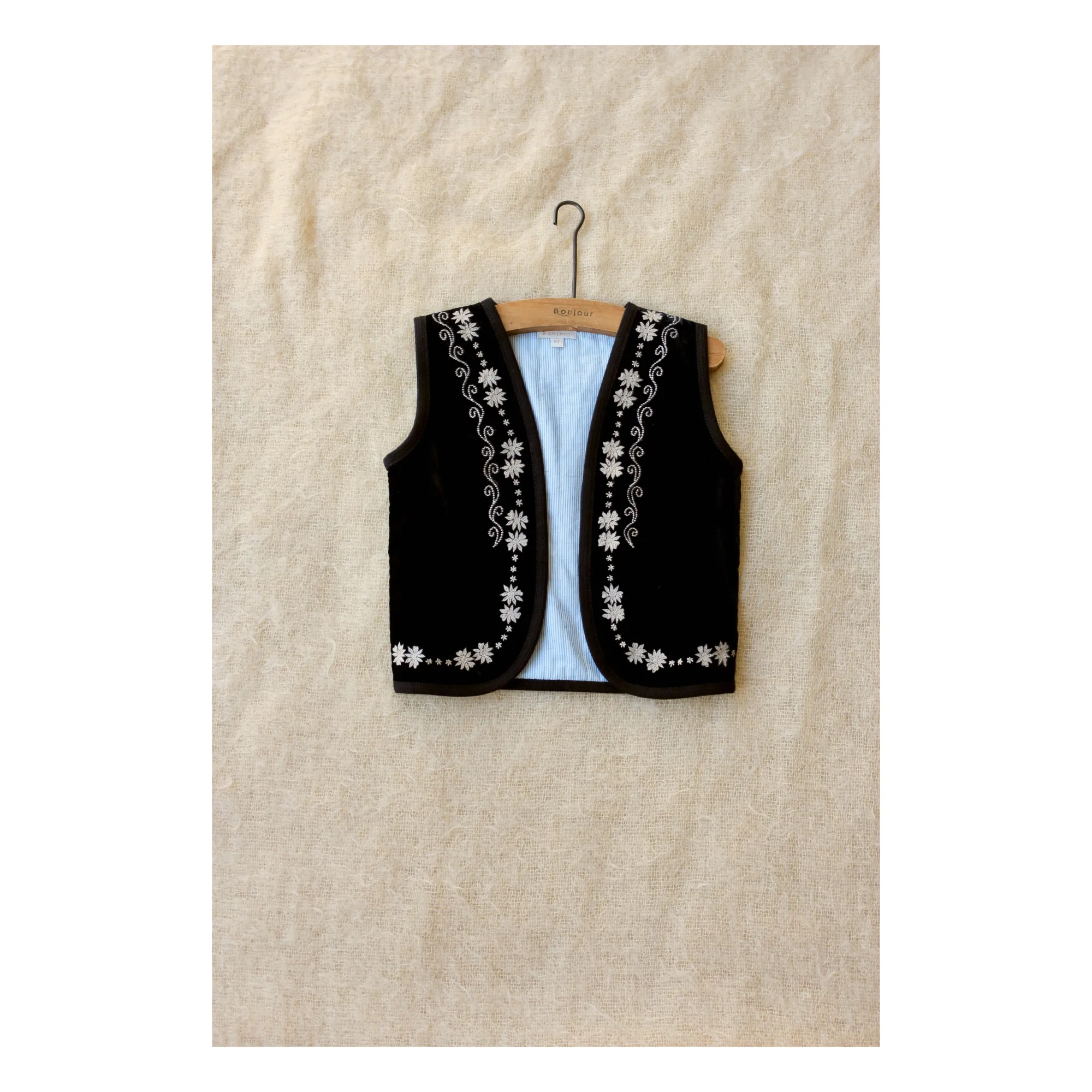 Bonjour Black Sleeveless Embroidered Velvet Cardigan