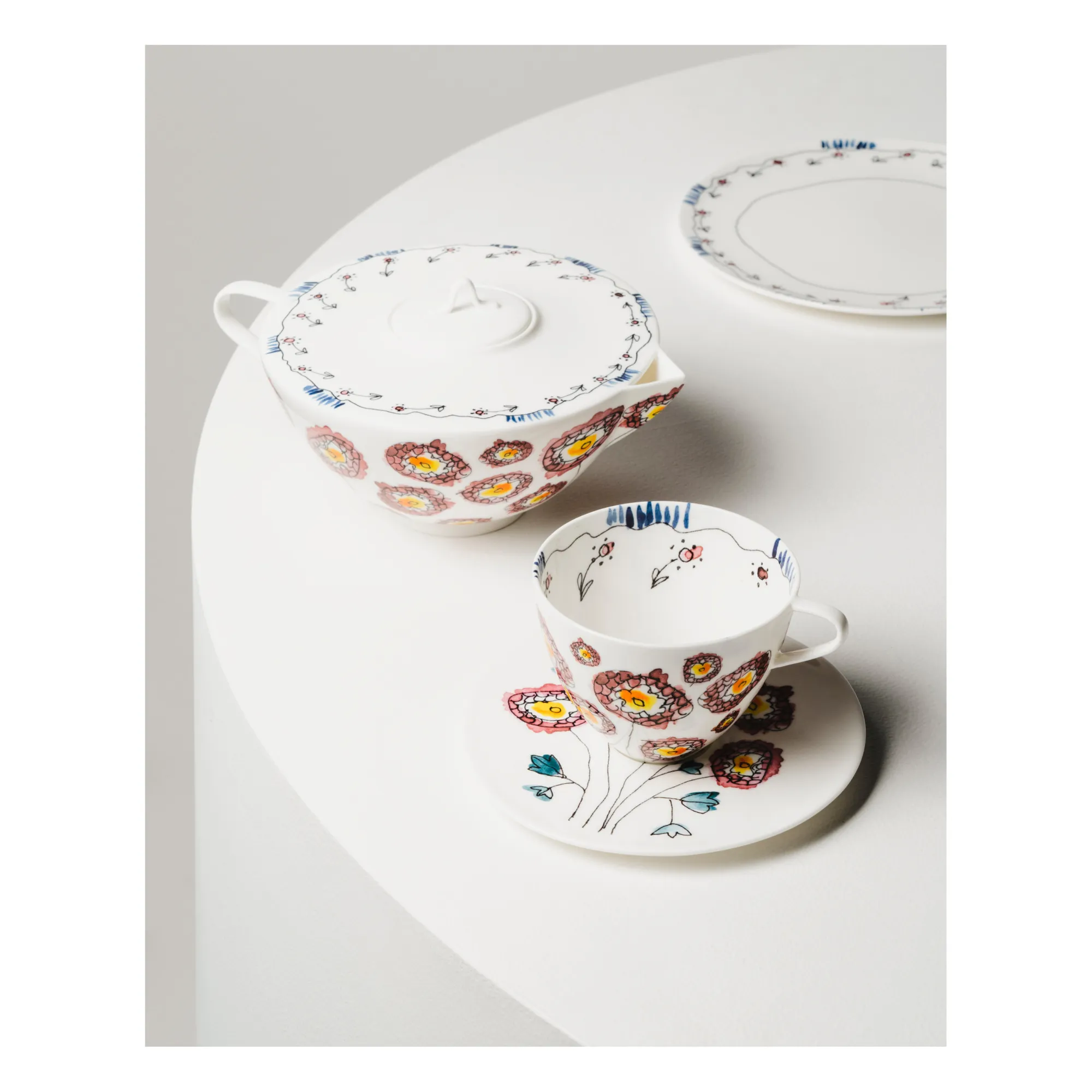 Théière Anemone, Serax for Marni  | Milk- Image produit n°2