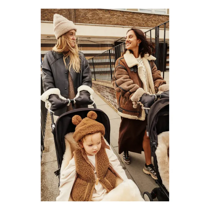 Lambskin stroller mittens | Milk- Product image n°1