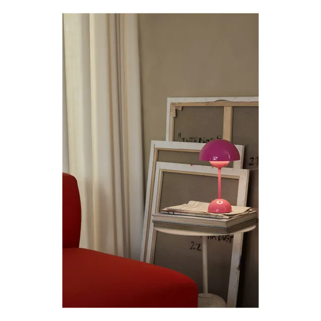 Lámpara de mesa portátil Flowerpot VP9, Verner Panton | Rosa