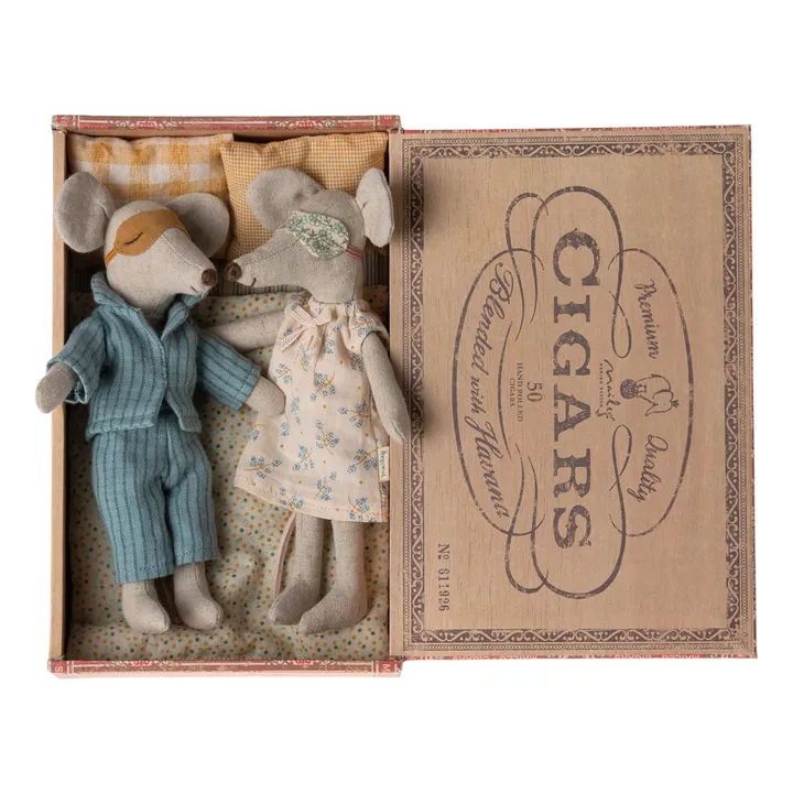 Mummy and Daddy Mouse in their mouse box- Product image n°0