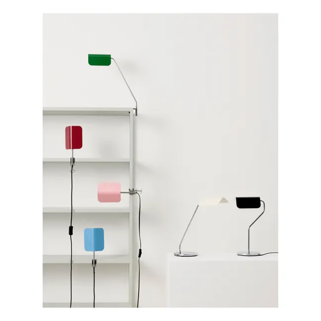 Apex table lamp | White
