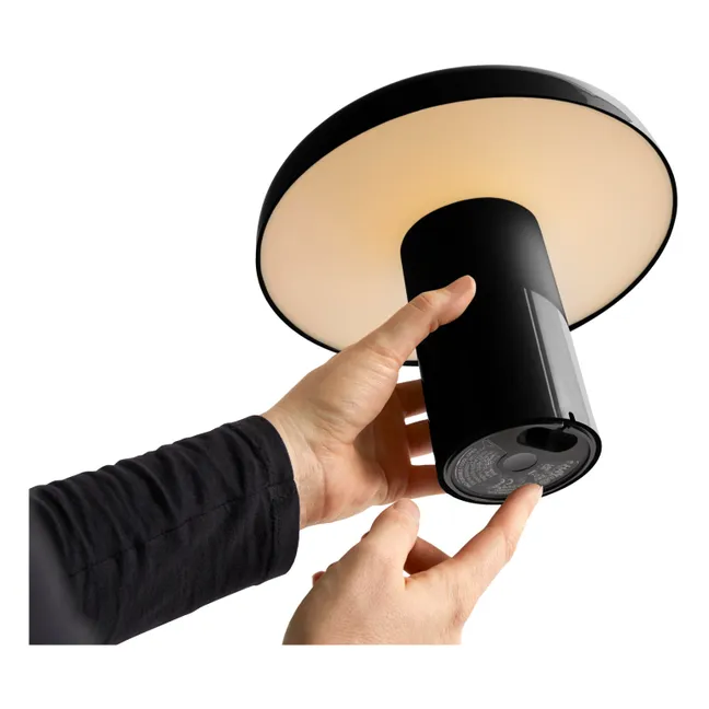 Pao Portable Table Lamp | Black