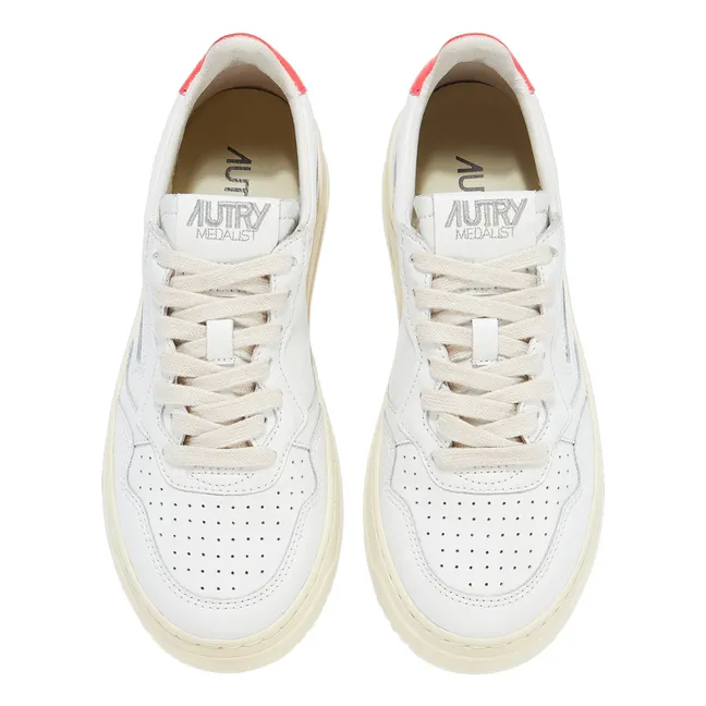 Medalist Low Leather Sneakers | Coral