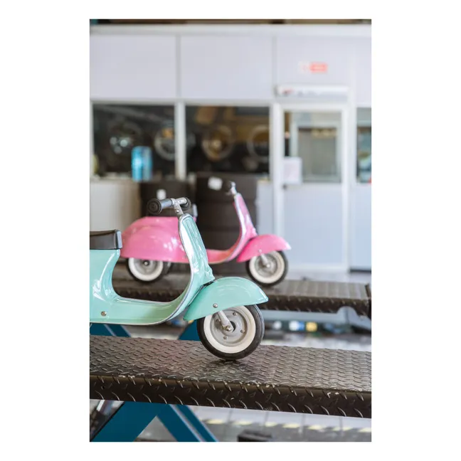 Porta-scooter in metallo | Verde menta