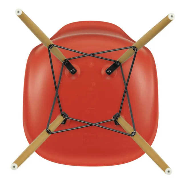 Silla de plástico DSW - base de arce - Charles &amp; Ray Eames | Rouge coquelicot