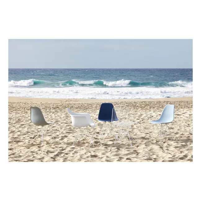 Chaise DSR Plastic - piètement blanc epoxy - Charles & Ray Eames | Gris clair