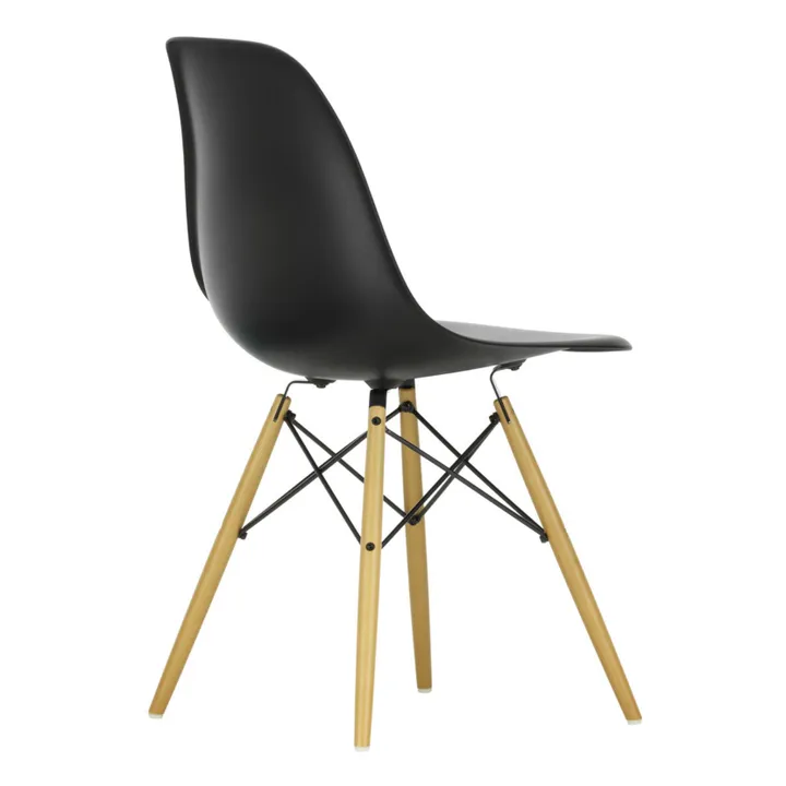 Silla de plástico DSW - base de arce - Charles &amp; Ray Eames | Negro- Imagen del producto n°3