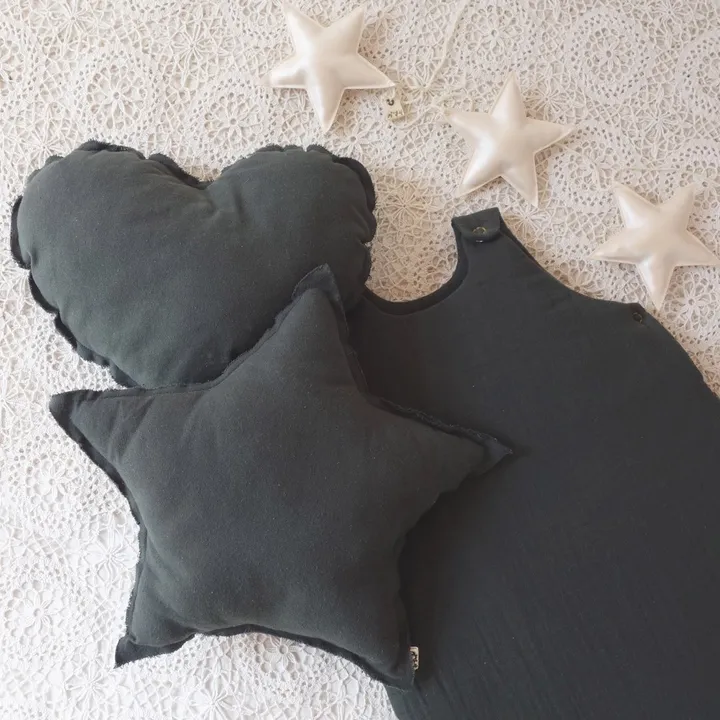 Star cushion -Dark grey | Dark Grey S021- Product image n°1