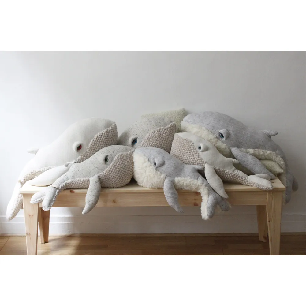 Peluche géante baleine Grandma 83 cm | Vert de gris- Image produit n°1