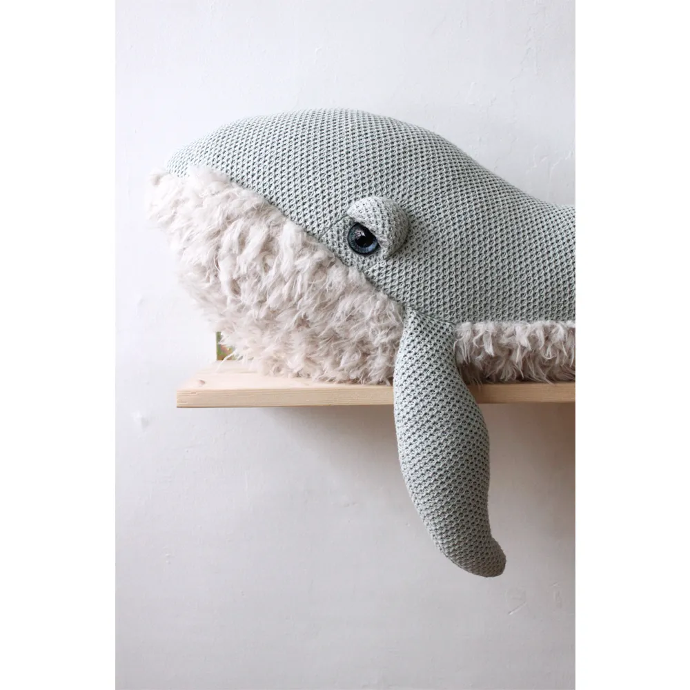 Peluche géante baleine Grandma 83 cm | Vert de gris- Image produit n°2