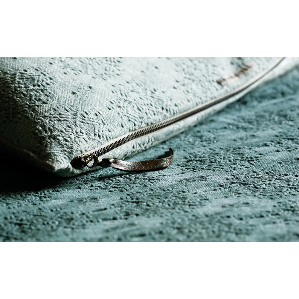 Coussin vice versa Jacquard Kilim | Avocat- Image produit n°1