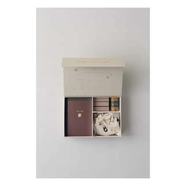 Caja de recuerdos El comienzo de mi vida | Crudo
