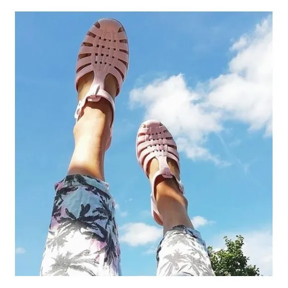 Sun Plastic Sandals  | Pale pink