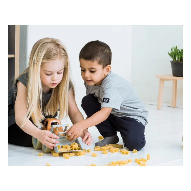 Camión excavador de bioplástico